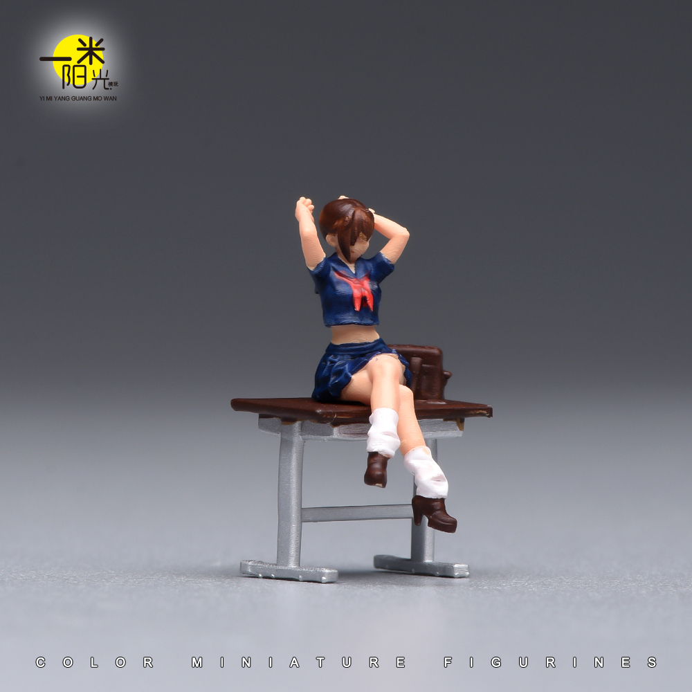 Malowana miniaturowa figurka 1 – Desk Setup With Tv recenzja i cena